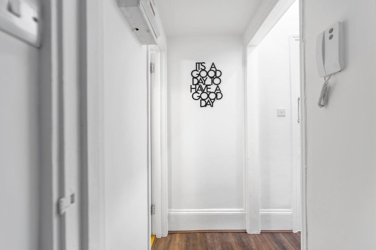 1 Bed Gem Next Hyde Park In Location Appartamento *