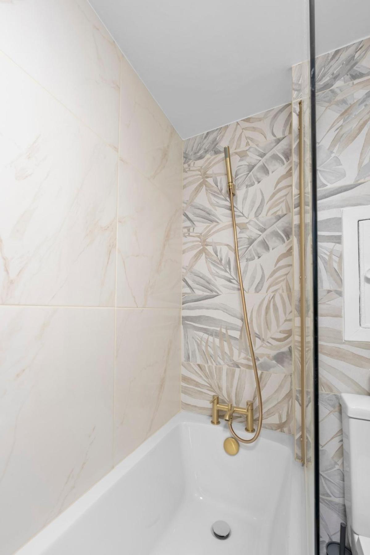 1 Bed Gem Next Hyde Park In Location Appartamento